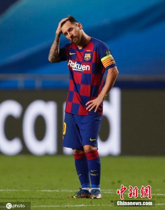 梅西正式提交离队申请：巴萨在科曼改革与老将