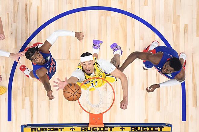 活塞力克湖人终结湖人九连胜 海斯11+3+4盖帽成关