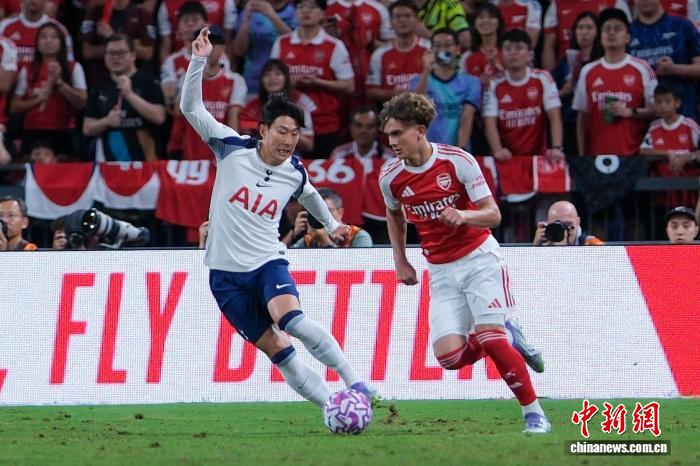 香港足球盛会：热刺1-0击败阿森纳，启德主场馆
